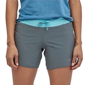 Patagonia women’s nine trails short 6” inseam Grey size Small